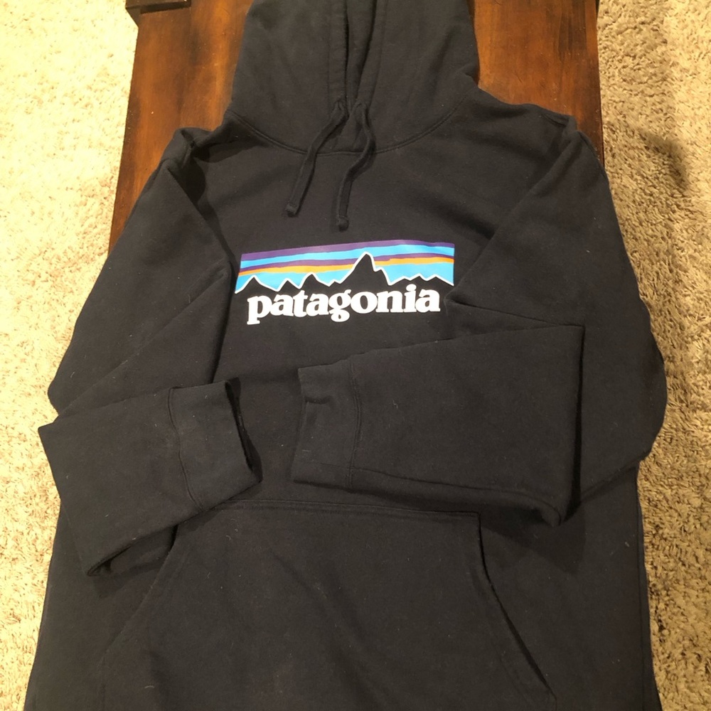 Men’s Patagonia P6 Logo Uprisal Hoody— Excellent condition